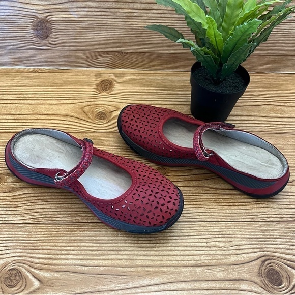 JAMBU Bailey Red Mule Nubuck Leather Vegan Uppers Slides Size 6.5 - Picture 7 of 12